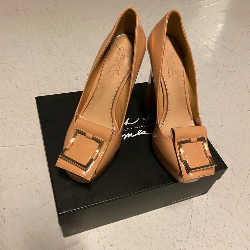 Badgley Mischka buckle peep-toe heels